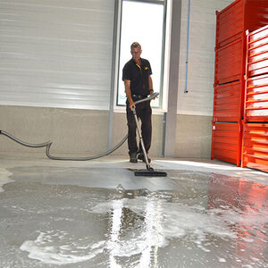 bedrijfsruimte schoonmaken