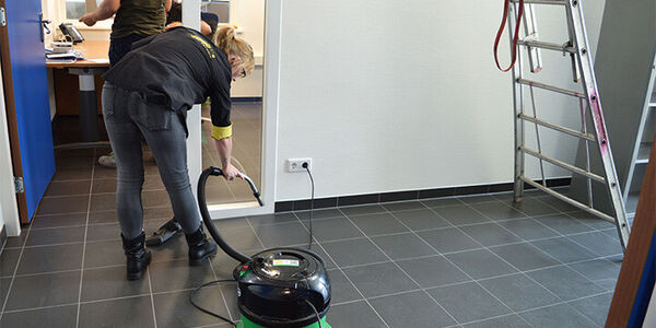 kantoor schoonmaken
